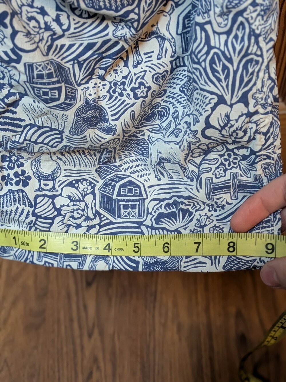 Duluth Trading Co Women's XL Heirloom Gardening Bib Overalls Blue/White Farm - Picture 7 of 16